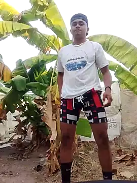 Snapshot of youngboypiss chatting on February 2026 11:15:02 AM youngboypiss online show from February 2026 11:15:02 AM