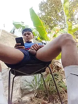 Snapshot of youngboypiss chatting on February 2026 11:43:02 AM youngboypiss online show from February 2026 11:43:02 AM