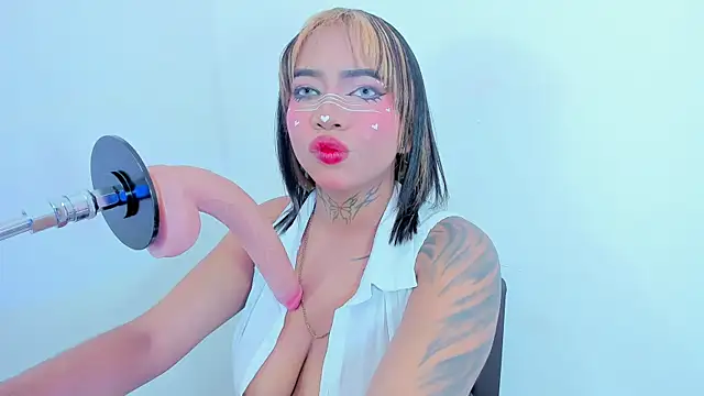 leticia lynn1 online show from December 2025 09:11:01 PM