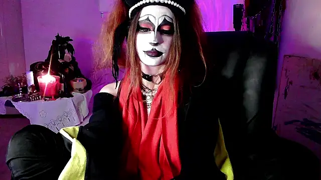 Snapshot of EmpressMorrigan chatting on February 2026 02:20:02 PM EmpressMorrigan online show from February 2026 02:20:02 PM