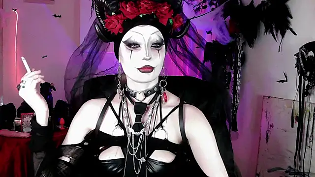 Snapshot of EmpressMorrigan chatting on March 2026 11:26:02 AM EmpressMorrigan online show from March 2026 11:26:02 AM