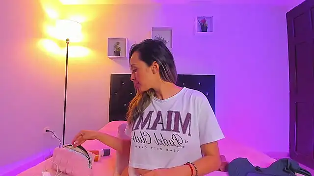 Victoria Rose  online show from March 2026 04:01:02 AM