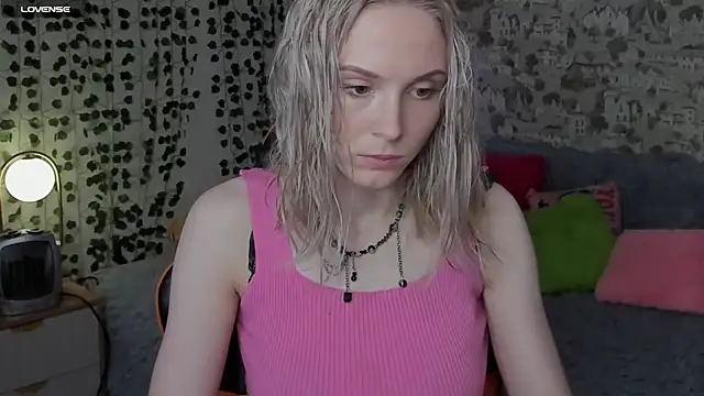Gina Gina love online show from May 2026 01:03:02 AM