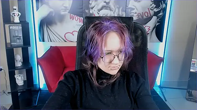 Sylvia Reed online show from December 2025 10:11:02 AM