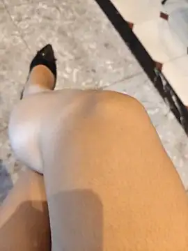 Snapshot of Miky_Lyn chatting on February 2026 05:14:01 AM Miky Lyn online show from February 2026 05:14:01 AM