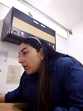 Valeria montana  online show from January 2026 12:32:02 PM