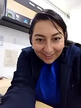 Valeria montana  online show from January 2026 02:32:01 PM