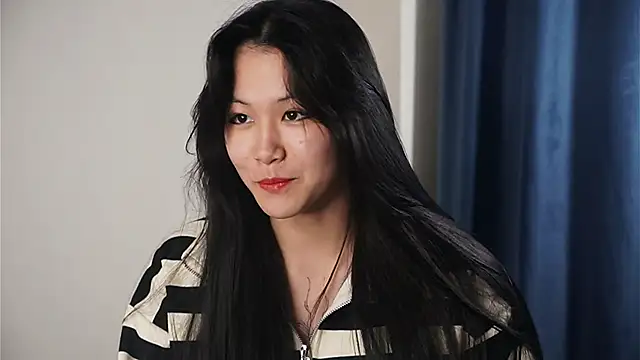 BeaHarsin online show from December 2025 12:25:01 PM