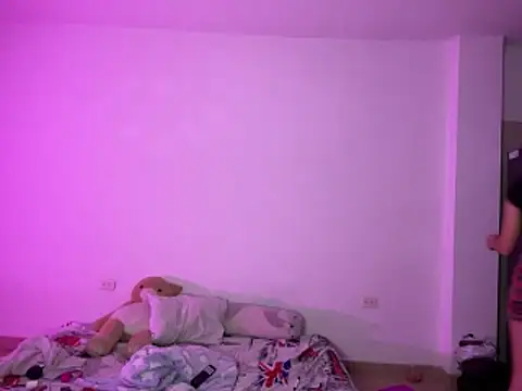 Anne Wyntheris online show from December 2025 01:56:02 AM