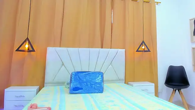 Snapshot of Kamila_Steward chatting on January 2026 04:11:02 PM Kamila Steward online show from January 2026 04:11:02 PM