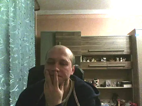 Egorij83 online show from December 2025 04:32:01 AM