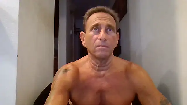 Snapshot of johnnymarino1010 chatting on August 2026 08:30:01 PM johnnymarino1010 online show from August 2026 08:30:01 PM