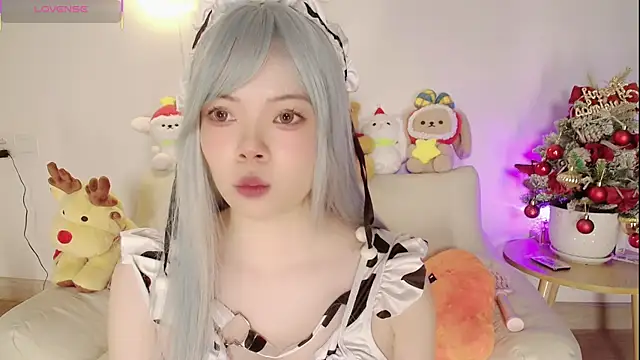 Miyeoonn online show from December 2025 03:07:01 PM