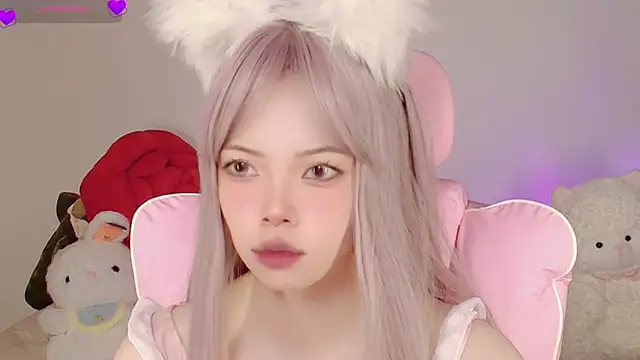 Snapshot of Miyeoonn chatting on May 2026 06:45:02 PM Miyeoonn online show from May 2026 06:45:02 PM