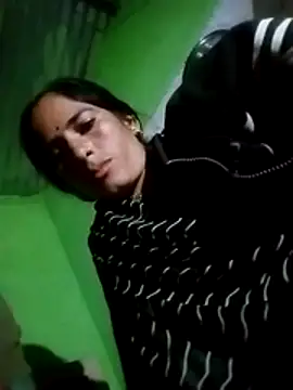 mayankahotxx online show from December 2025 01:53:01 PM