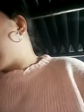 Snapshot of sary-hot2x chatting on February 2026 11:42:02 PM sary-hot2x online show from February 2026 11:42:02 PM