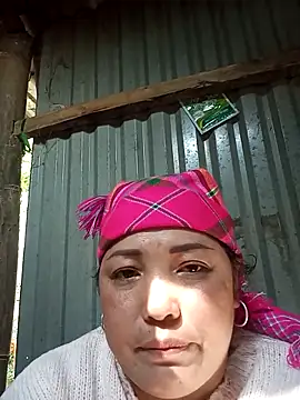 Snapshot of sary-hot2x chatting on February 2026 07:15:01 AM sary-hot2x online show from February 2026 07:15:01 AM