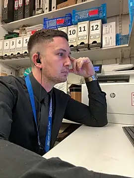 dirtyanal23 online show from February 2026 07:25:02 PM