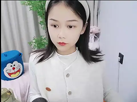 mili923 online show from December 2025 01:40:02 PM