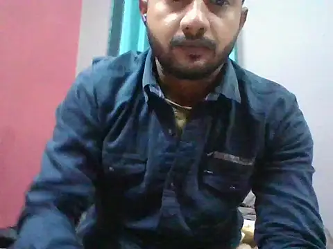 chutlhunter online show from December 2025 02:03:01 PM