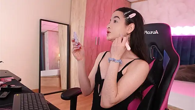 LucyFever online show from January 2026 06:50:01 AM