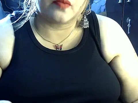 Snapshot of Soniya_Sha chatting on July 2026 08:56:02 AM Soniya Sha online show from July 2026 08:56:02 AM