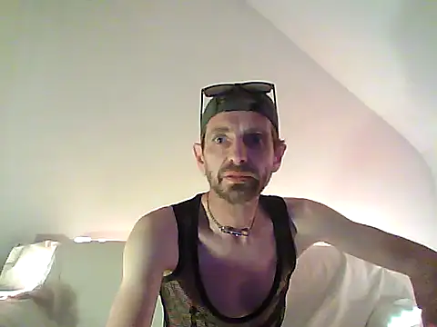 Kinky Slim Belgian online show from December 2025 08:18:02 PM