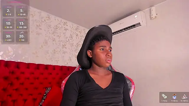 Snapshot of teylor_lovee chatting on February 2026 08:58:01 PM teylor lovee online show from February 2026 08:58:01 PM