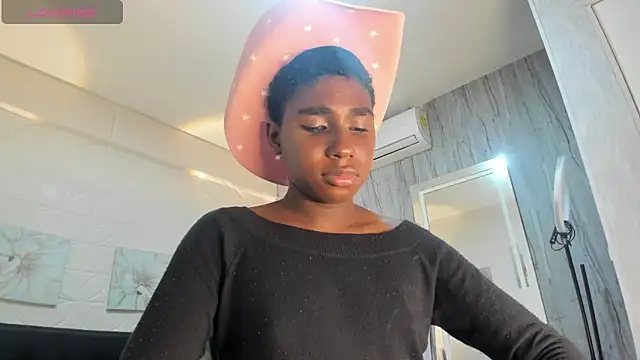 Snapshot of teylor_lovee chatting on February 2026 10:02:02 PM teylor lovee online show from February 2026 10:02:02 PM