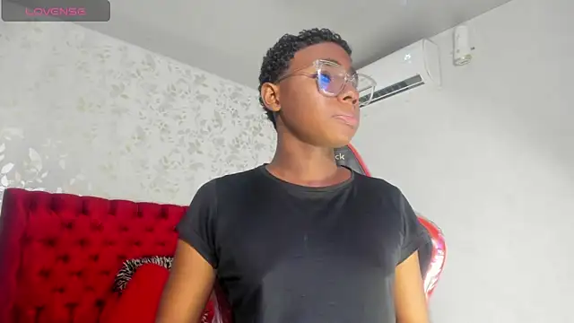 Snapshot of teylor_lovee chatting on February 2026 08:36:01 PM teylor lovee online show from February 2026 08:36:01 PM