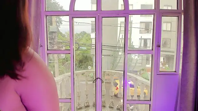 Amy Parkker online show from December 2025 12:56:01 PM