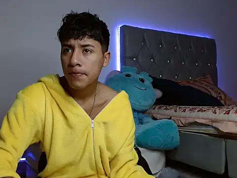 Sebas Ross04 online show from December 2025 10:58:02 PM