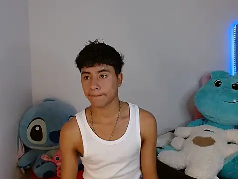 Sebas Ross04 online show from February 2026 11:05:02 PM