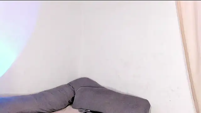 Nyxaraaa online show from December 2025 05:18:02 PM