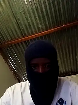 Snapshot of Maintee27 chatting on January 2026 08:30:01 AM Maintee27 online show from January 2026 08:30:01 AM