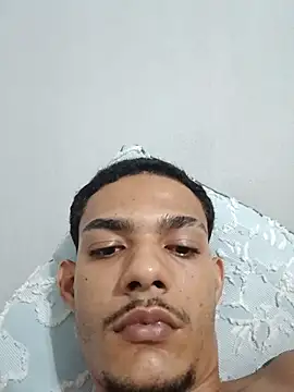 Snapshot of Iguiinhoo69 chatting on December 2025 08:23:01 AM Iguiinhoo69 online show from December 2025 08:23:01 AM