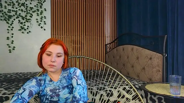 Snapshot of RavenOpaline chatting on March 2026 07:15:01 AM RavenOpaline online show from March 2026 07:15:01 AM