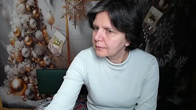 LunaDobra online show from January 2026 06:02:02 PM