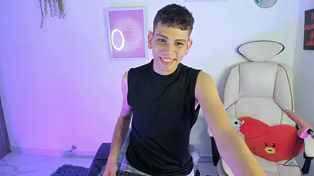 Jasson    online show from January 2026 05:06:01 PM