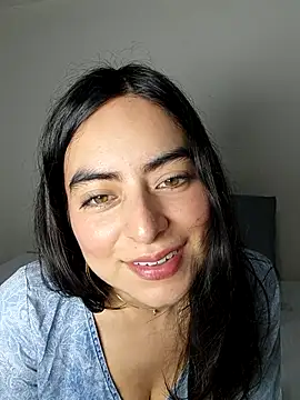 Snapshot of saasha_Petit chatting on March 2026 11:06:01 AM saasha Petit online show from March 2026 11:06:01 AM