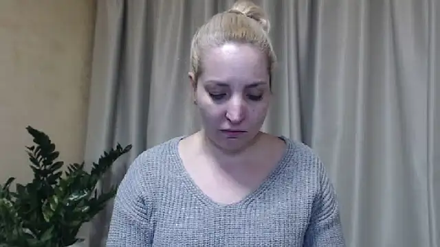 sweetpussy online show from March 2025 06:25:01 PM