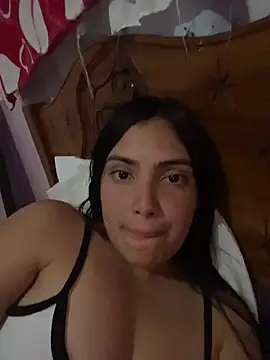 Snapshot of _Laurentt_ chatting on January 2026 12:27:01 AM Laurentt online show from January 2026 12:27:01 AM