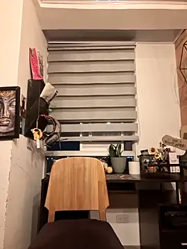 Snapshot of Magenta_Moon chatting on February 2026 11:53:02 PM Magenta Moon online show from February 2026 11:53:02 PM