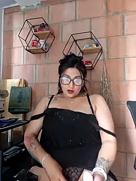 Snapshot of Magenta_Moon chatting on March 2026 06:59:02 PM Magenta Moon online show from March 2026 06:59:02 PM