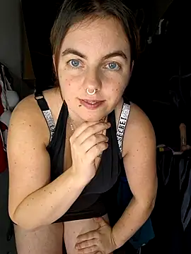 Snapshot of GeilesLuder38 chatting on December 2025 06:48:01 PM GeilesLuder38 online show from December 2025 06:48:01 PM