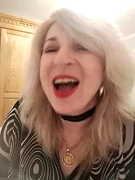 AhlyssaLove1155 online show from February 2026 06:31:01 PM