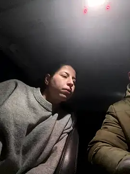 coupledeea online show from January 2026 06:02:02 PM