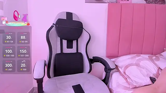 JackieDumont2 online show from December 2025 09:11:01 PM