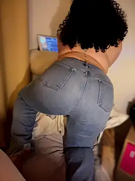 VanesssaMilf  online show from February 2026 02:56:01 AM