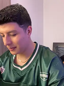 Snapshot of Goldenknight33 chatting on February 2026 04:41:01 PM Goldenknight33 online show from February 2026 04:41:01 PM